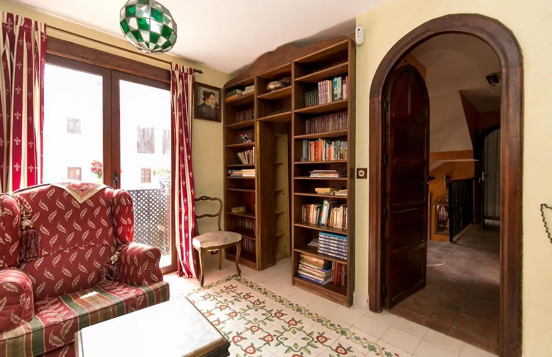 Charming Andalusian House - Free Parking-1