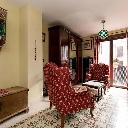 Charming Andalusian House - Free Parking-3